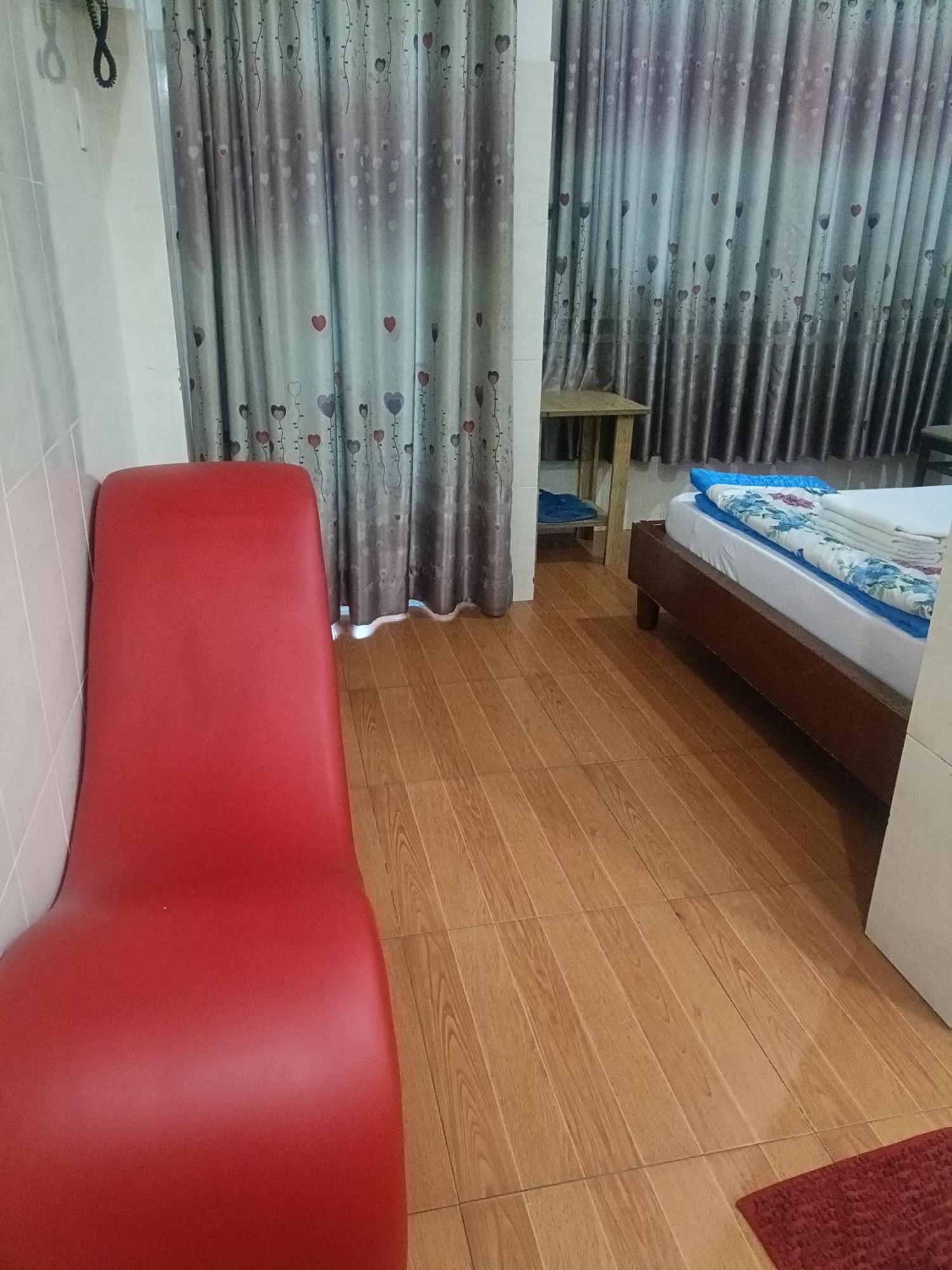 Hotel Phuong Linh Хошимин Экстерьер фото