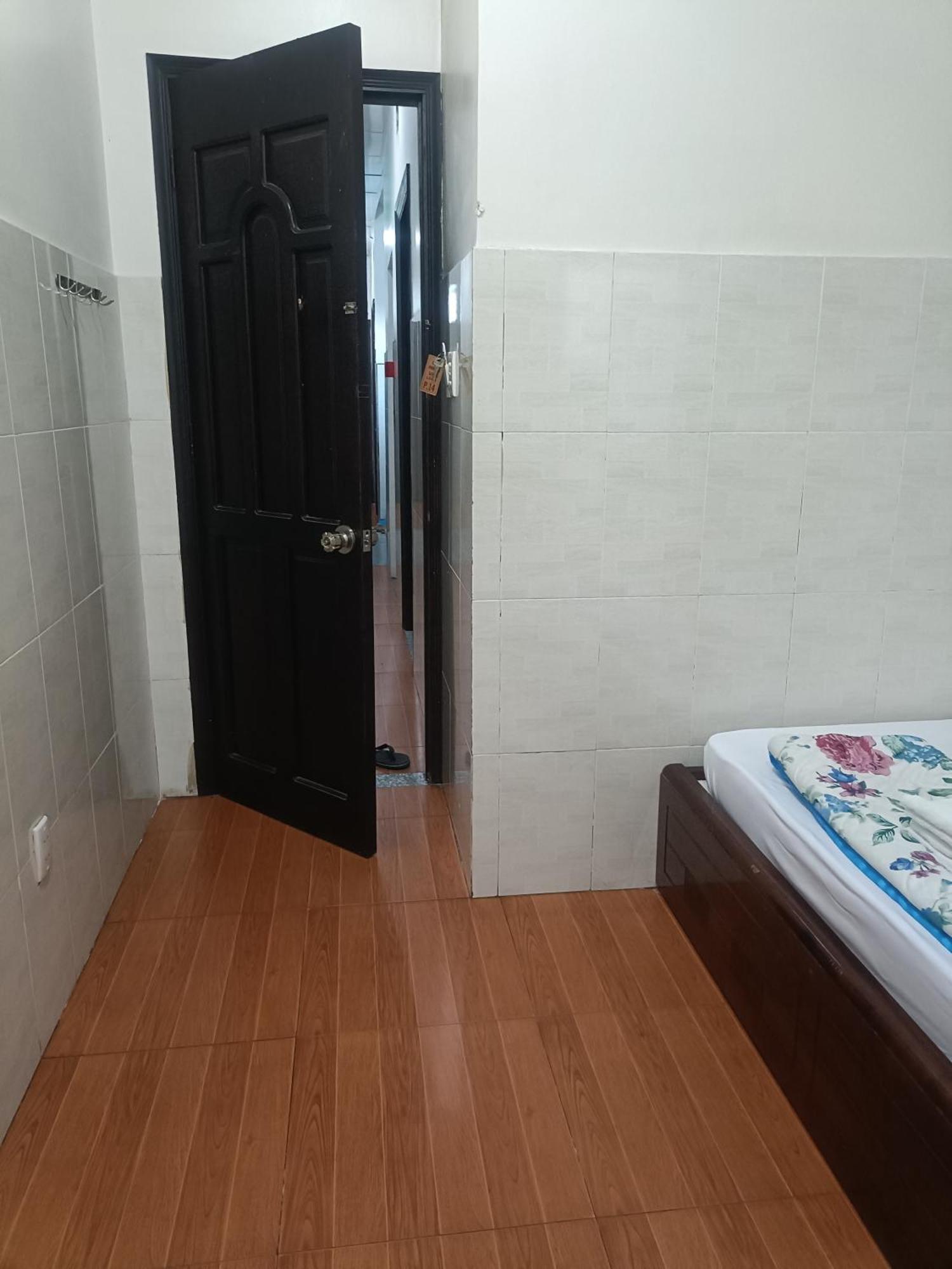 Hotel Phuong Linh Хошимин Экстерьер фото